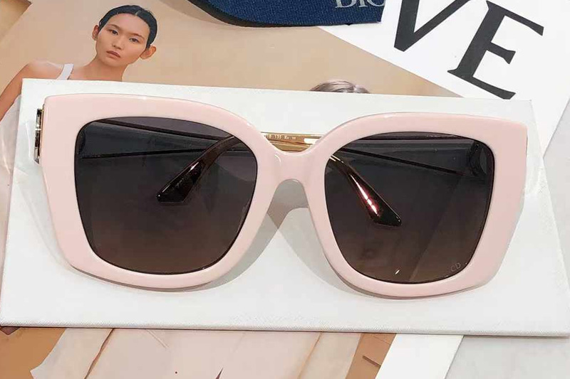 30Montaigne S13F Sunglasses Pink Gradient Gray