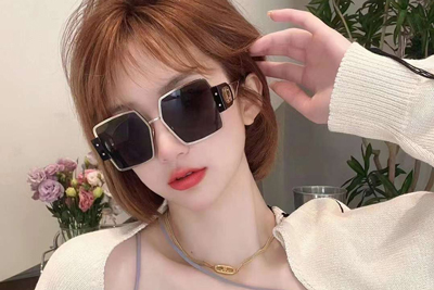 30Montaigne S4U Sunglasses Gold Black Gray