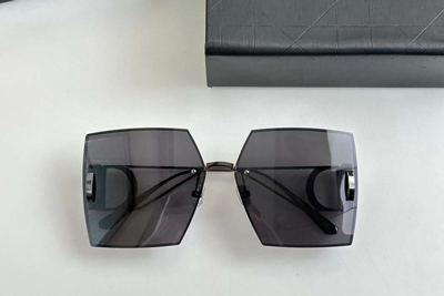 30Montaigne S7U Sunglasses Gunmetal Gray