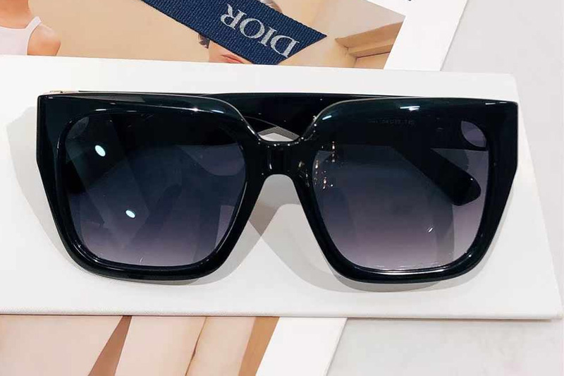 30Montaigne S8U Sunglasses Black Gradient Gray