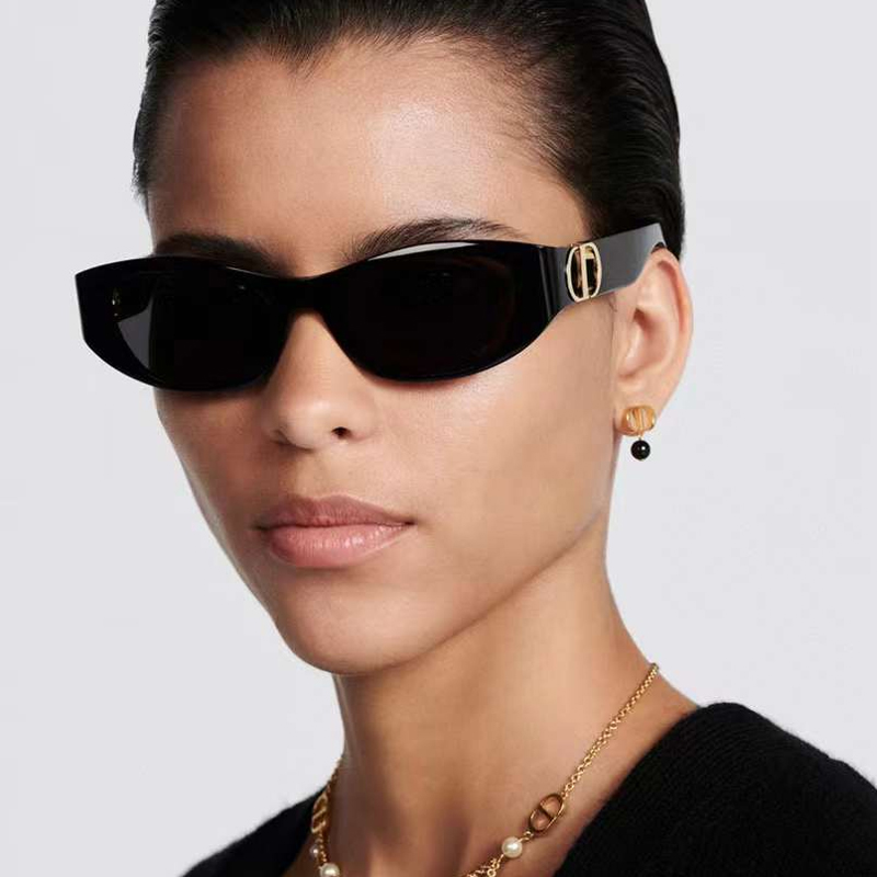 30Montaigne S9U Sunglasses Black Gray