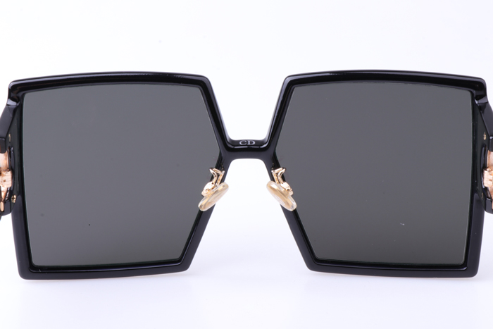 30Montaigne Sunglasses Black Gold Gray
