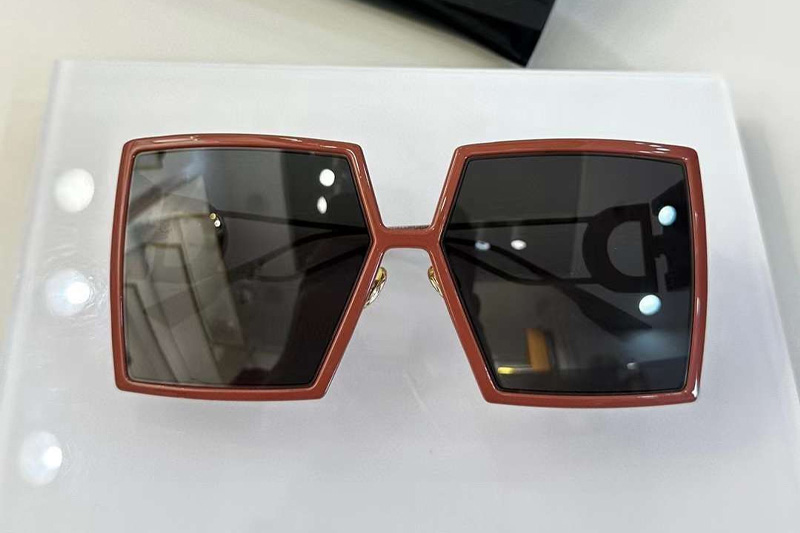 30Montaigne Sunglasses Red Gray