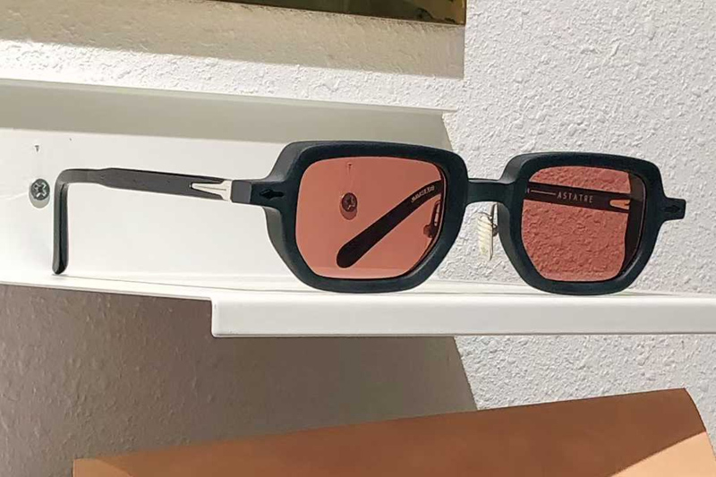 Astaire Sunglasses Matte Black Red
