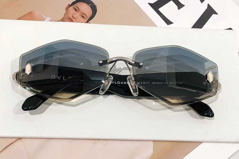 BV40010 Sunglasses Black Silver Gradient Blue