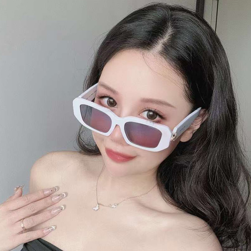 BV40067 Sunglasses White Gradient Blue