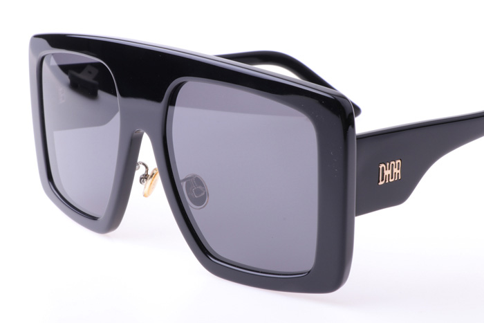 CD5688 Sunglasses Black Gray