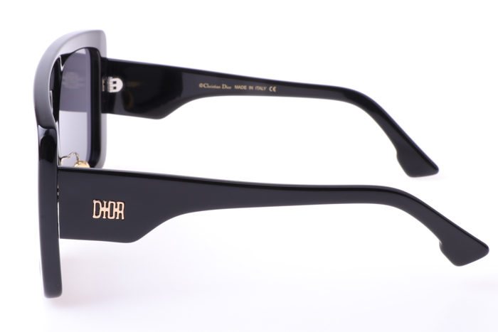 CD5688 Sunglasses Black Gray