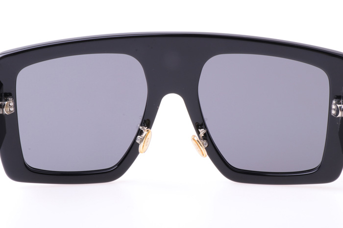 CD5688 Sunglasses Black Gray