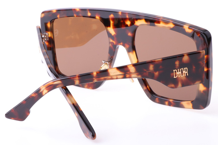 CD5688 Sunglasses Tortoise Brown