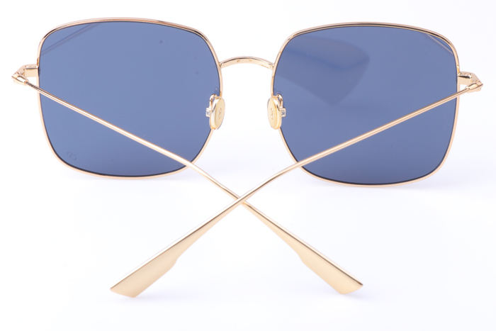CD Stellaire Sunglasses In Gold Blue