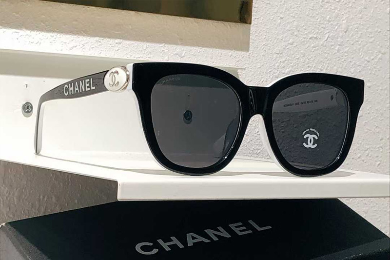 CH0550 Sunglasses Black White Gray