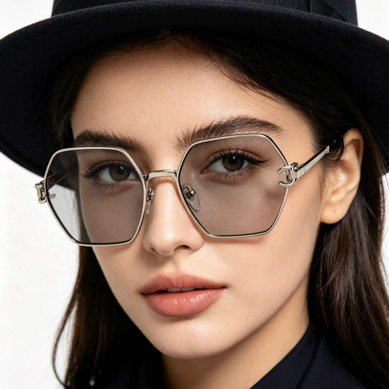 CH2231 Sunglasses Silver Light Gray