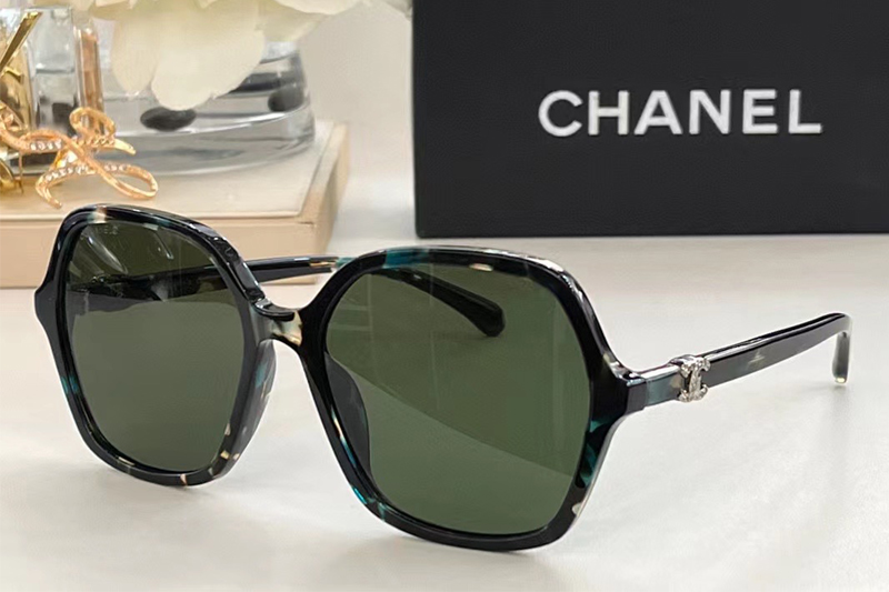 CH3421 Sunglasses In  Green Tortoise