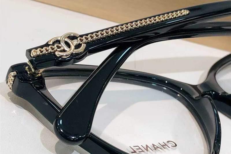 CH3457 Eyeglasses Black Gold