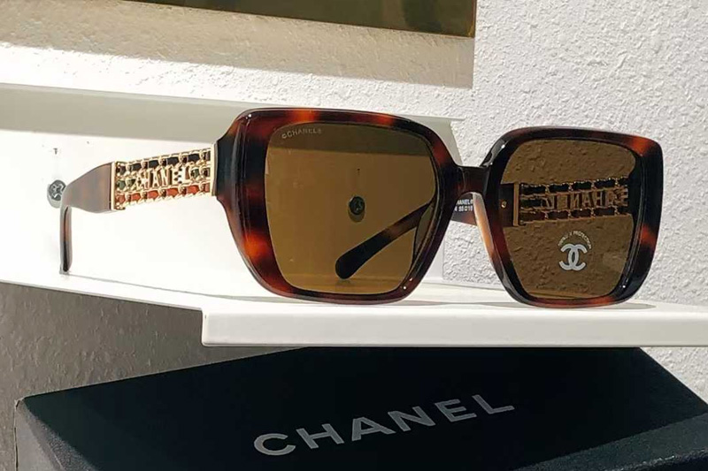 CH3486 Sunglasses Tortoise Brown