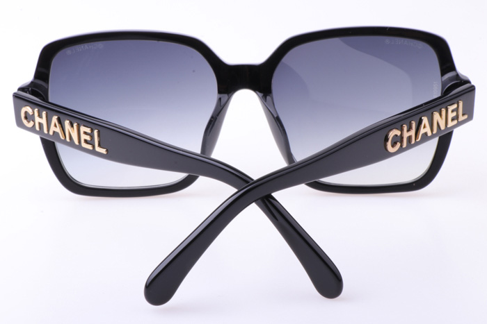 CH5408 Sunglasses Black Gold Gradient Gray