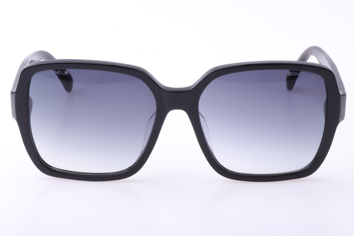 CH5408 Sunglasses Black Gold Gradient Gray