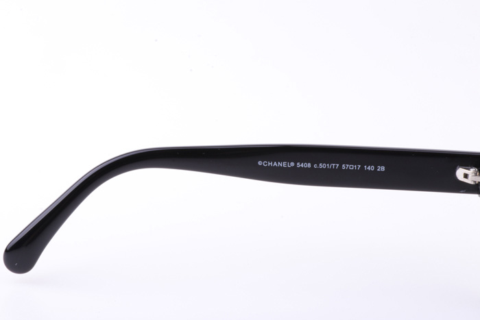 CH5408 Sunglasses Black Gold Gradient Gray