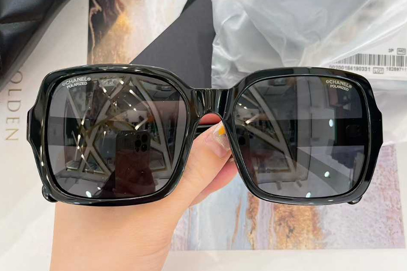 CH5408 Sunglasses Black Gray