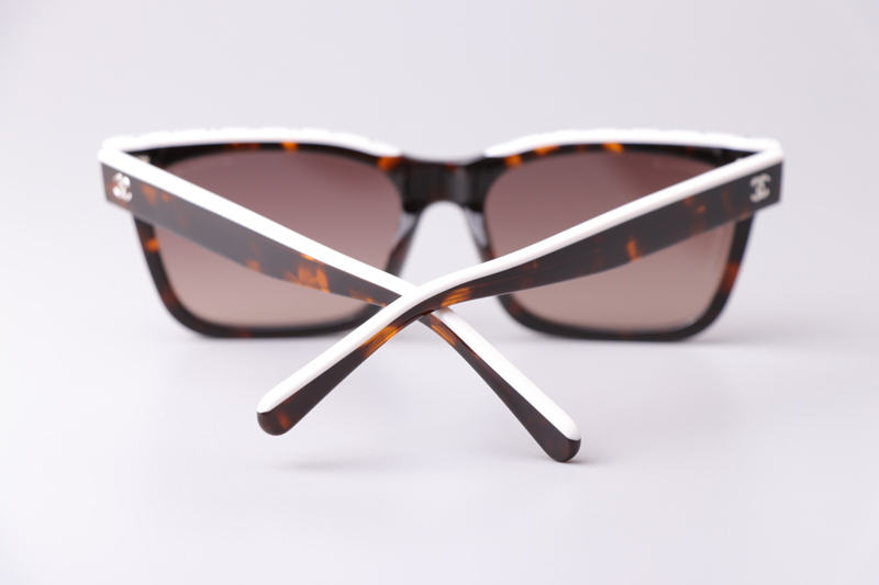 CH5417 Sunglasses Tortoise White Gradient Brown
