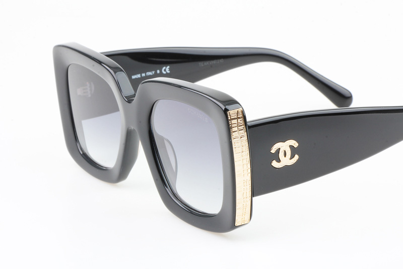 CH5435 Sunglasses Black Gradient Gray