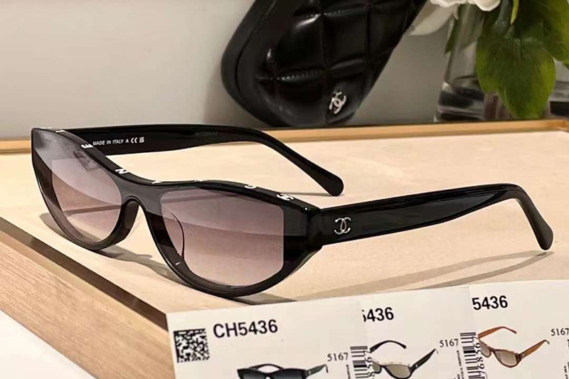 CH5436 Sunglasses Black Gradient Gray