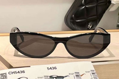 CH5436 Sunglasses Black Grey
