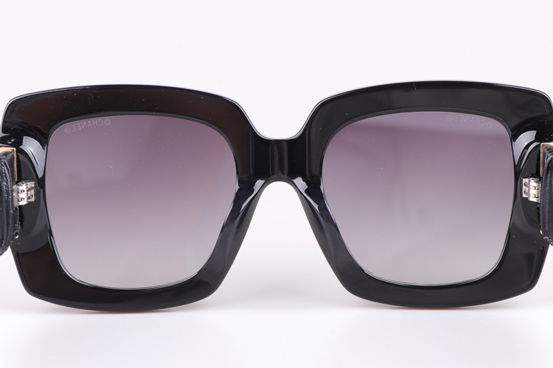 CH5474Q Sunglasses Black Gradient Gray