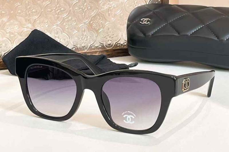 CH5478 Sunglasses Black Gradient Gray