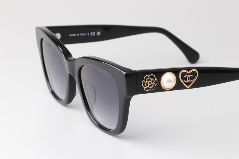 CH5478 Sunglasses Pearl Black Gradient Gray