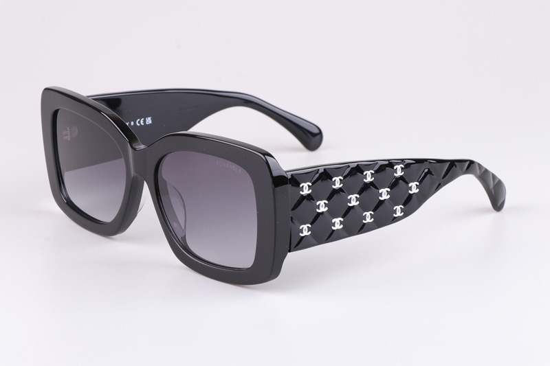 CH5483 Sunglasses Black Gradient Gray