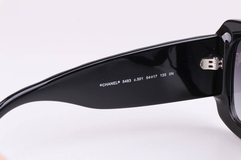 CH5483 Sunglasses Black Gradient Gray