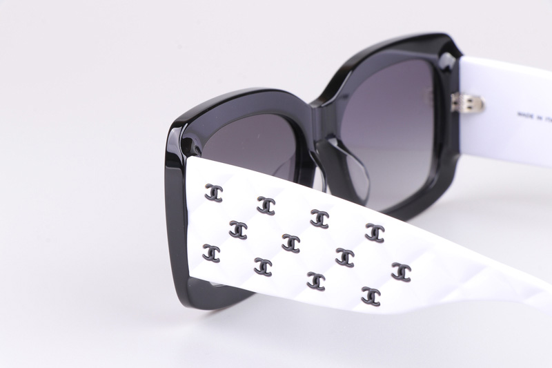 CH5483 Sunglasses Black White Gradient Gray