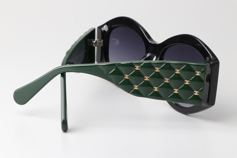 CH5486 Sunglasses Black Green Gradient Gray