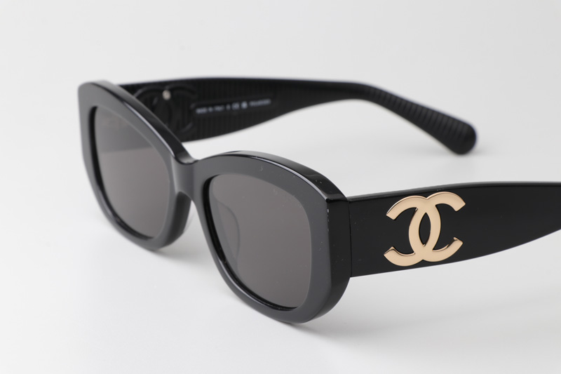 CH5493 Sunglasses Black Gold Gray