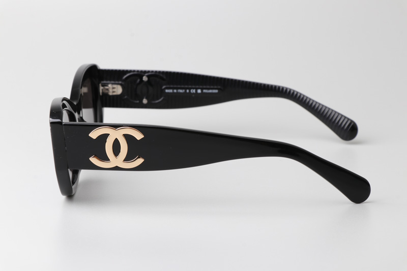 CH5493 Sunglasses Black Gold Gray