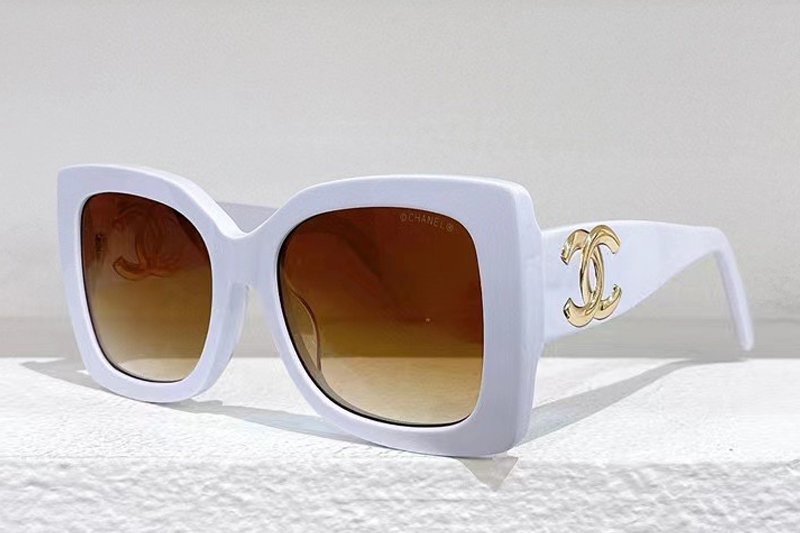 CH5494 Sunglasses In White Gold