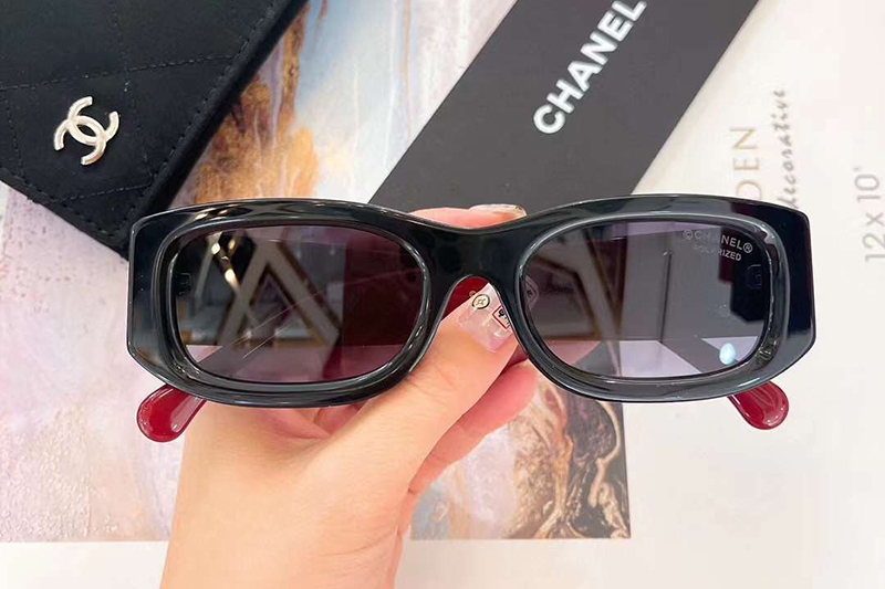 CH5525 Sunglasses Black Red Gray
