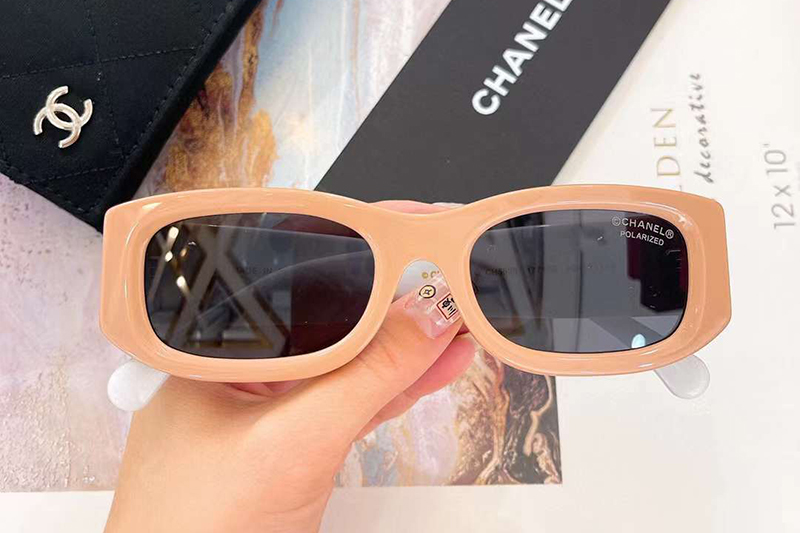 CH5525 Sunglasses Pink White Gray