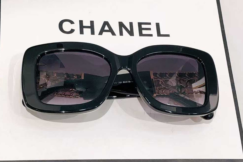 CH5535Q Sunglasses Black Gradient Gray
