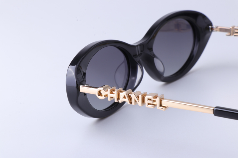 CH5565 Sunglasses Black Gold Gradient Gray