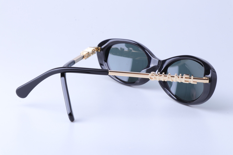 CH5565 Sunglasses Black Gold Gray