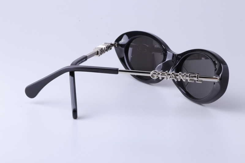 CH5565 Sunglasses Black Silver Gray