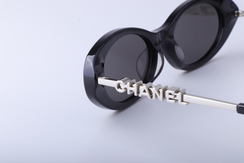 CH5565 Sunglasses Black Silver Gray