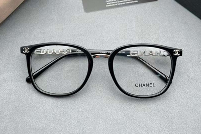 CH5821 Eyeglasses Black Silver
