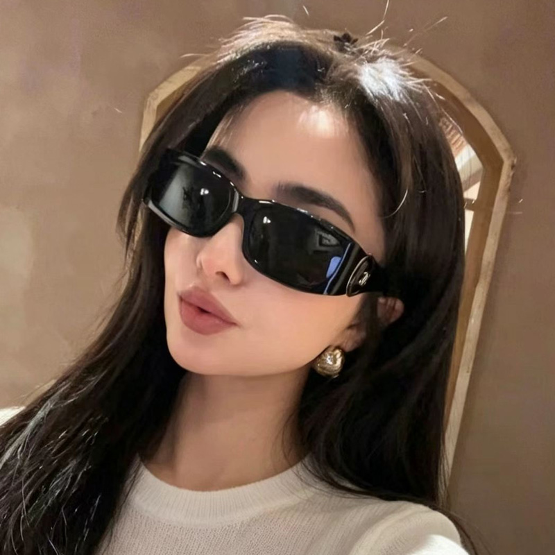 CH6030S Sunglasses Black Gray