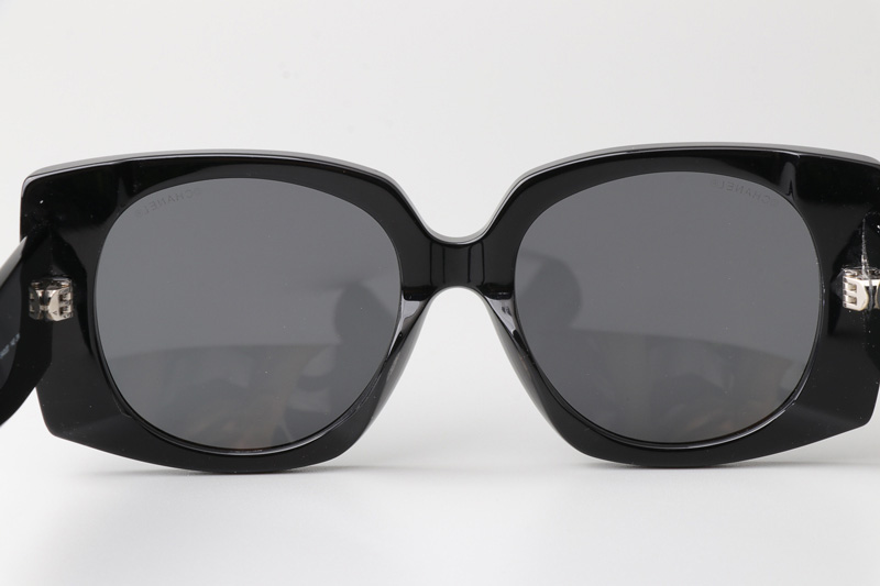 CH6560Q Sunglasses Black Gray