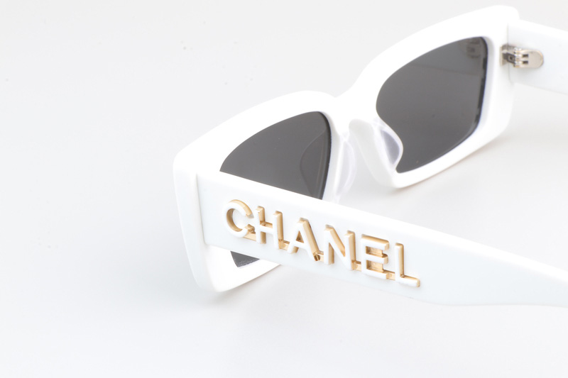 CH71473 Sunglasses White Gray