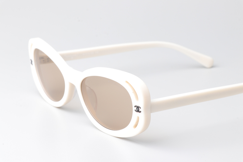CH71571A Sunglasses White Light Brown